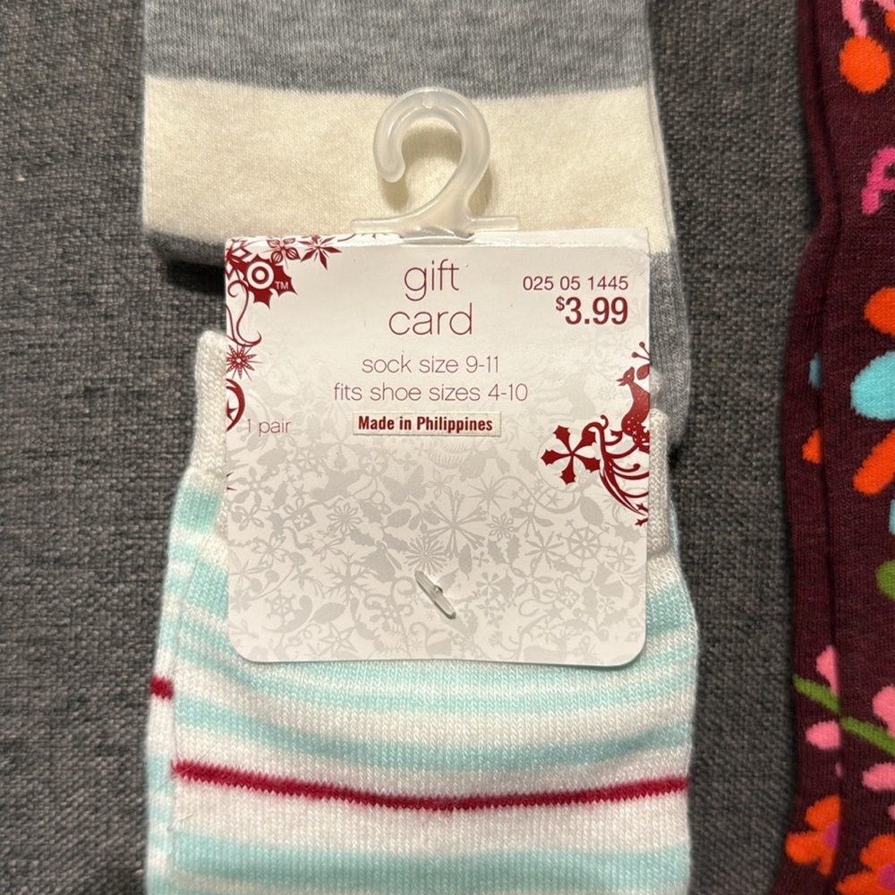Assorted 5 pack Fun Patterned Socks Set - Picture 8 of 10